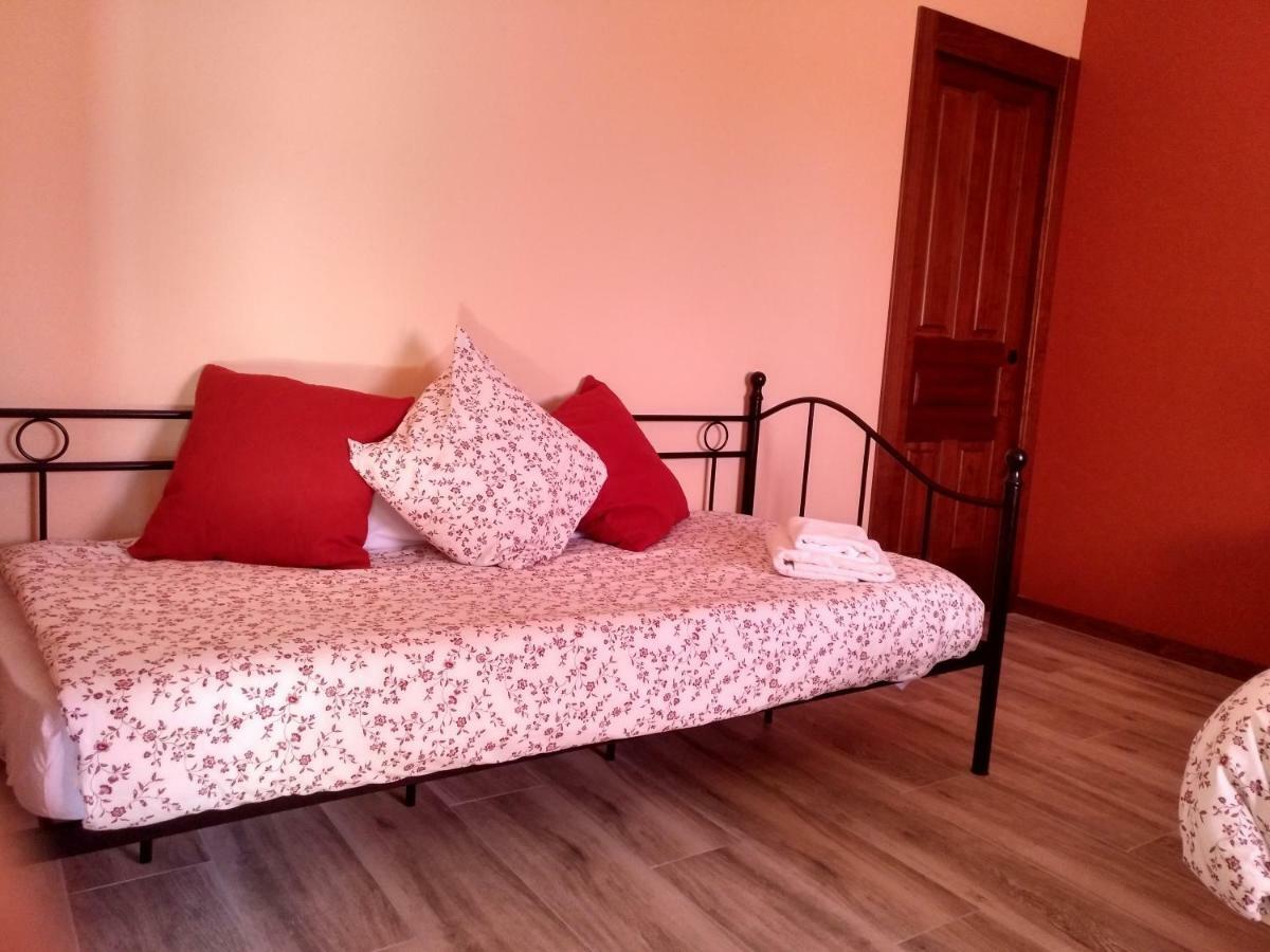 La Casita Del Abuelo Villa Villalmanzo Ngoại thất bức ảnh